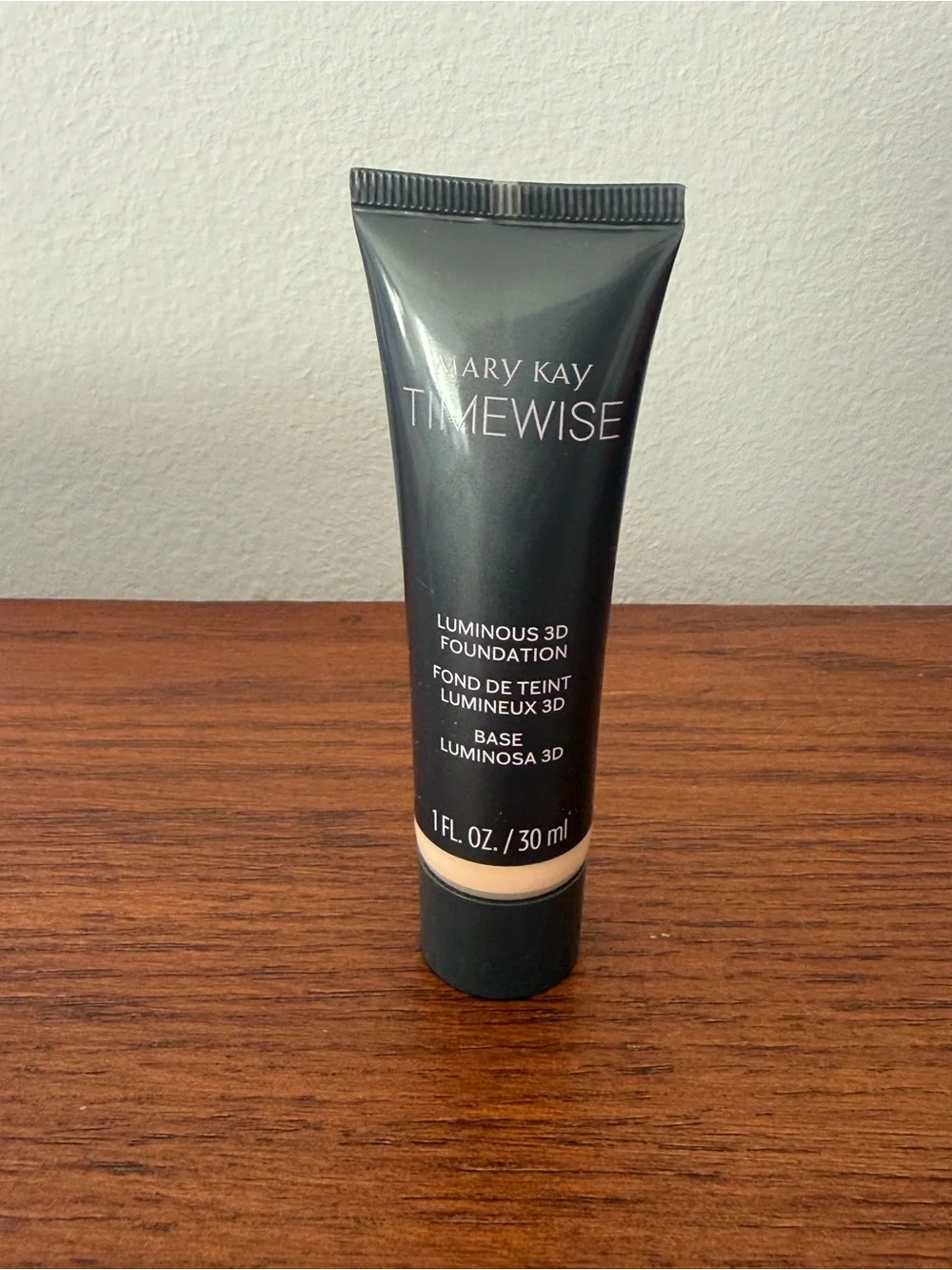 Mary Kay TimeWise Luminous 3D Foundation - Ivory/Ivoire W 120